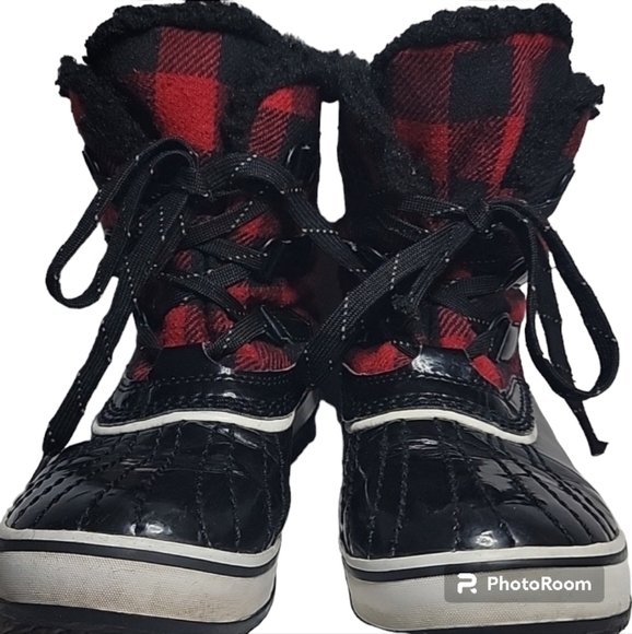 Sorel woman's size 7 in black and red flannel fur lined with thick rubber bottom - Picture 5 of 6